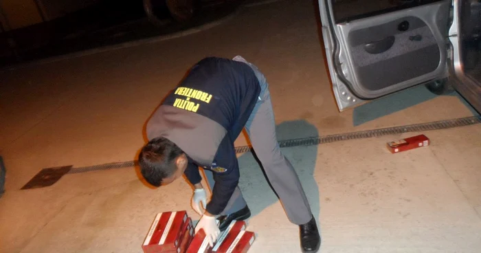 Poliţiştii de frontieră l-au mirosit pe contrabandist FOTO CRISTIAN FRANŢ
