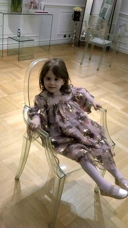 Isabela a fost ca o mică prințesă