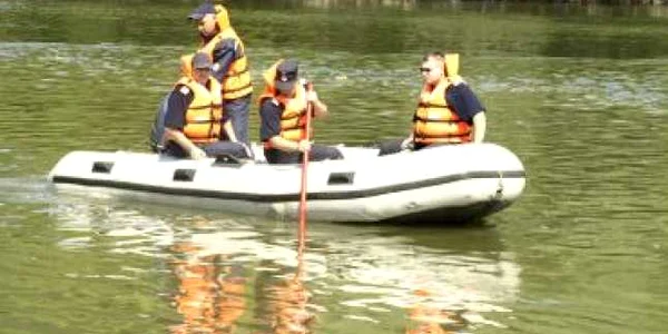 Hunedoara: S-a înecat în Mureş, pentru a-şi salva iubita