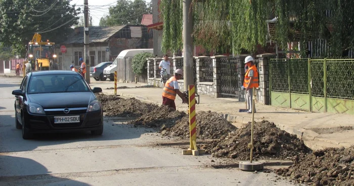 Lucrările fac parte dintr-un amplu proiect de modernizare a reţelei de gaze Foto: Alex Călinoiu