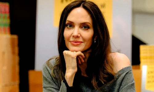angelina instagram jpg