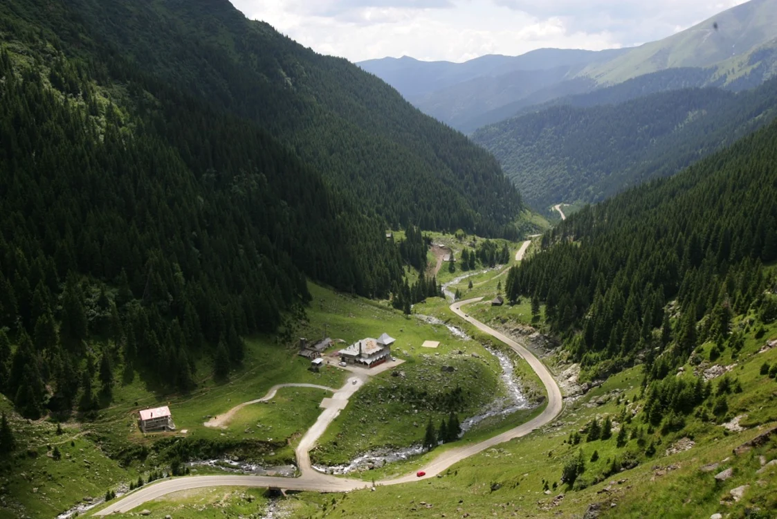 Transfăgărăşanul, spectacolul lumii la 2.000 de metri. FOTO Adevărul
