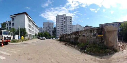 În faţa Colegiului "Nicolae Titulescu", pe locul unui fost punct termic, va răsări cea de-a doua parcare etajată din Slatina