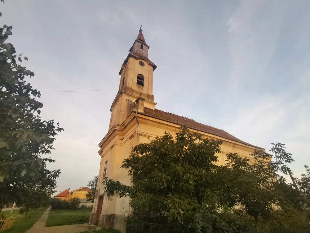 Biserica romano-catolică din Iohanisfeld FOTO Ștefan Both