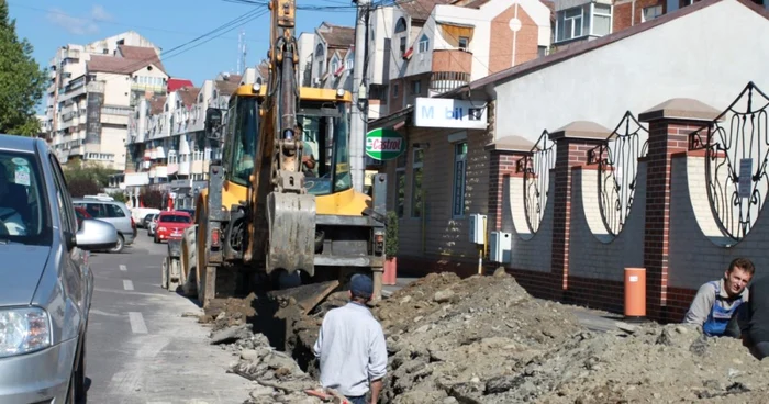 Strada 14 octombrie a fost spartă din nou