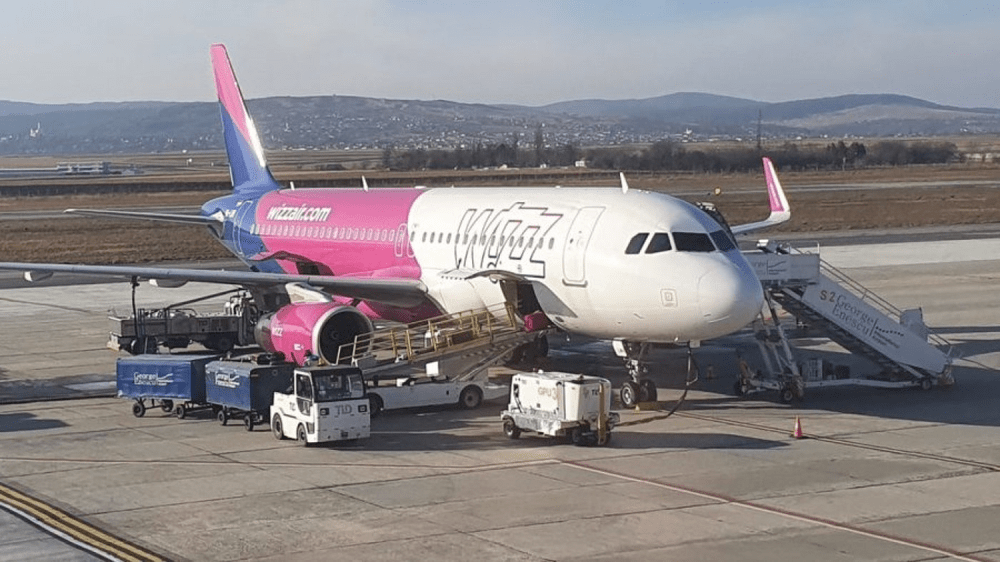 Wizz Air închide brusc baza aeriană din Bacău