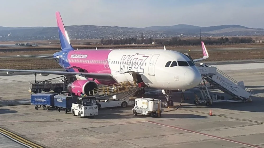 Wizz Air închide baza din Viena şi suspendă mai multe zboruri spre România, dar deschide noi rute din București către Europa