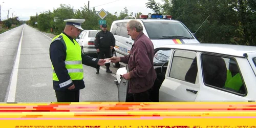 Poliţiştii au făcut ieri adevărate razii în trafic