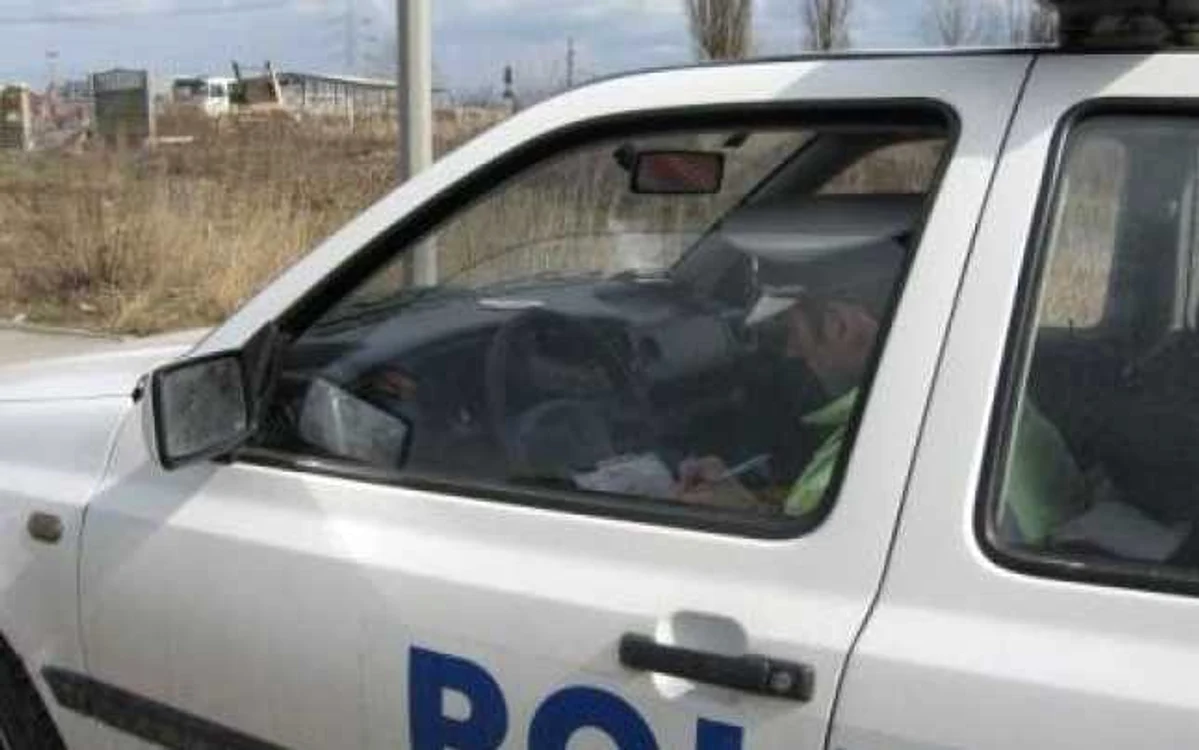 Poliţiştii îl caută pe şoferul fugar