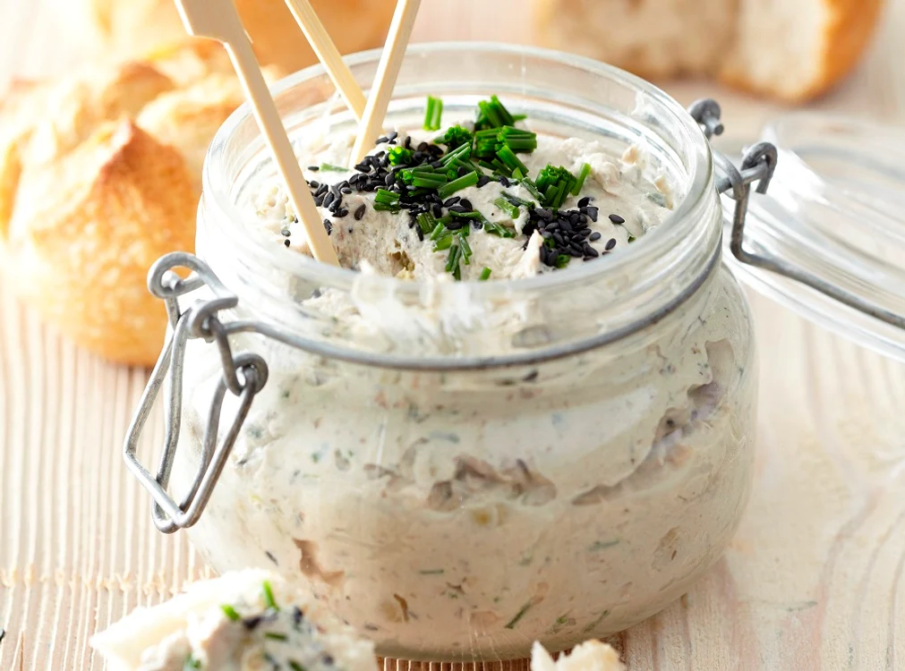 Cremă de sardine cu brânză