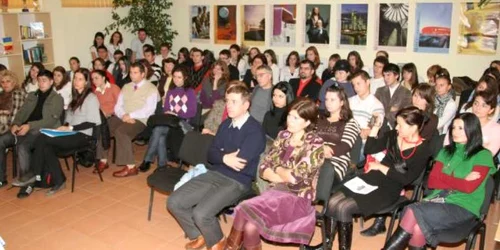 Târgovişte: 20 de ani de la căderea Zidului Berlinului, aniversaţi la Pucioasa
