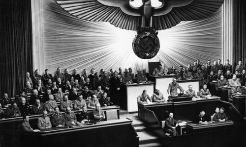 20 aprilie: S a născut Adolf Hitler (m 1945) jpeg