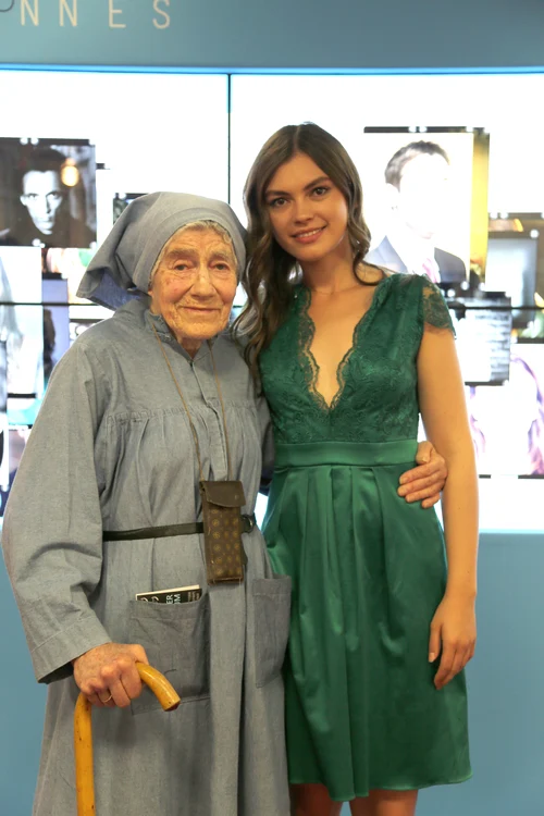 Silvia Busuioc, la premieră, alături de Yvonne Florescu