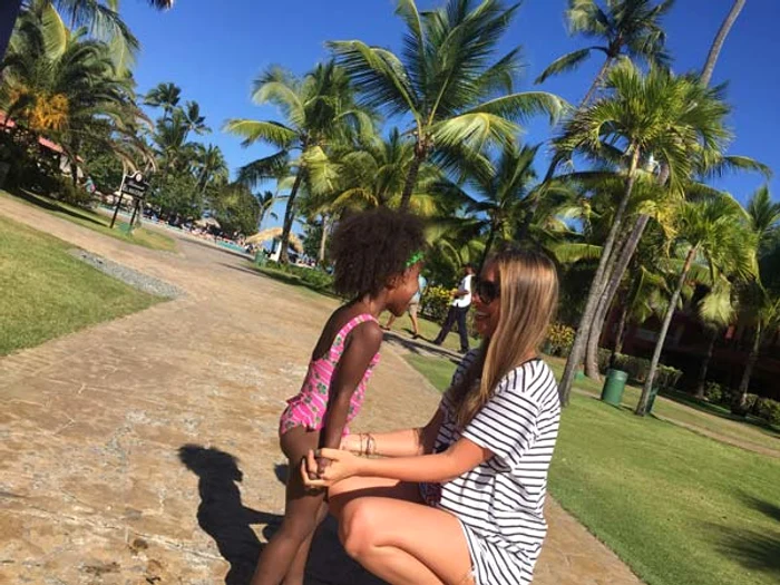 Adriana Rusu s-a distrat de minune cu cei mici