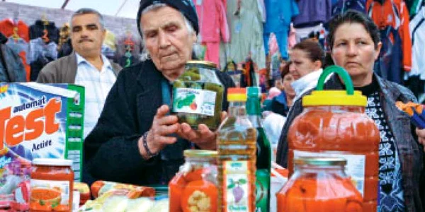 Toamna asta punem murături din vecini