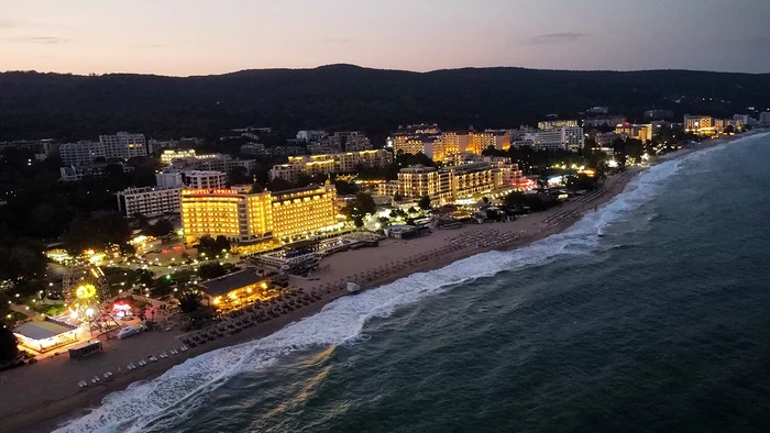 Românii preferă litoralul bulgăresc pentru că hotelurile au sistem all inclusiv