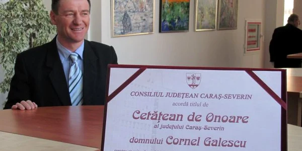 Cornel Galescu a primit diploma de cetățean de onoare al județului Caraș-Severin 
