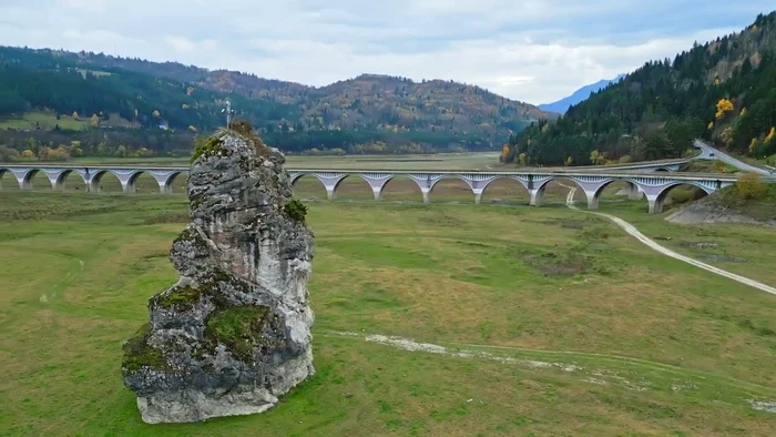 Stânca este declarată monument al naturii FOTO YouTube