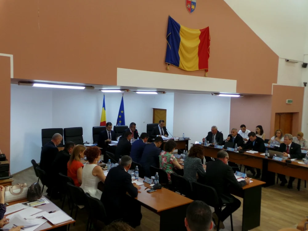 Consiliul local Focşani a probat noile salarii