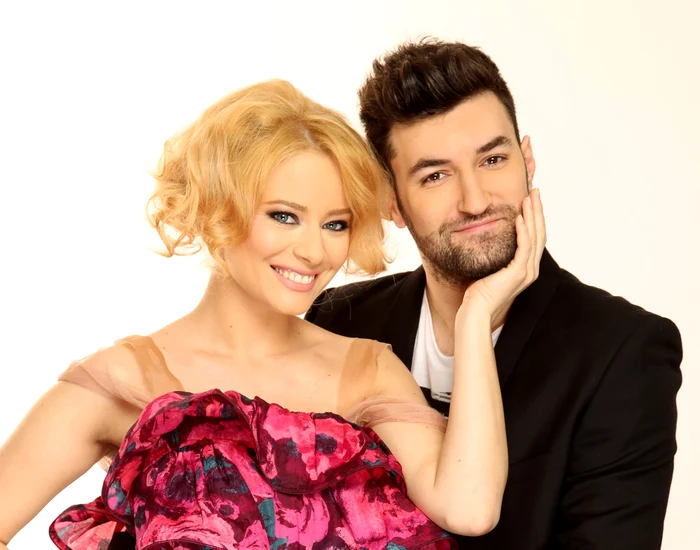 Laura Cosoi si Smiley