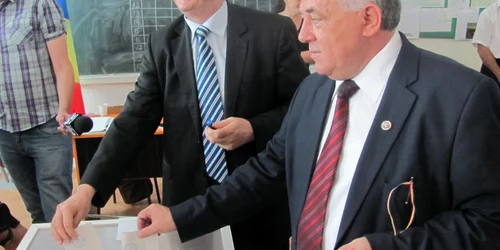 Robu şi Bojin sunt optimişti că referendumul va fi validat