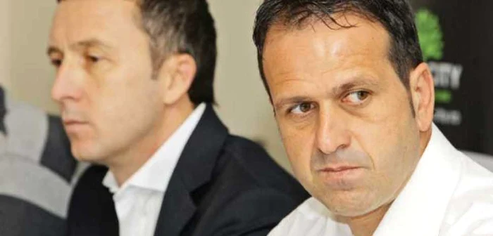 Levy (dreapta) şi Stoica au fost criticaţi de patron
