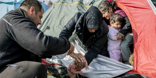 refugiati bebelus splata balta idomeni foto getty images