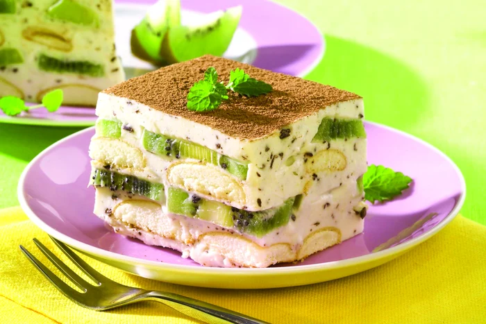 Prăjitură cu pişcoturi