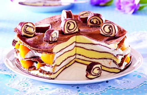 tort de clatite cu budinca si piersici profimedia 0174252163 jpeg