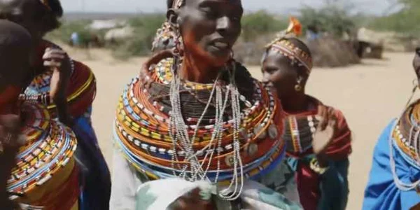 femei samburu foto captura video broadly