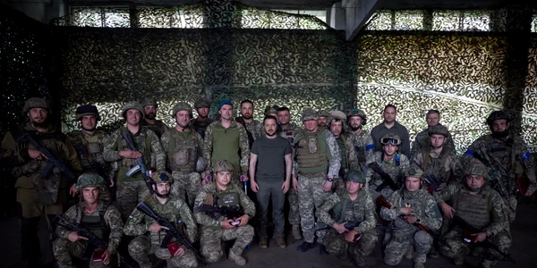 Zelenski si soldatii in contraofensiva foto fb zelenski jpg