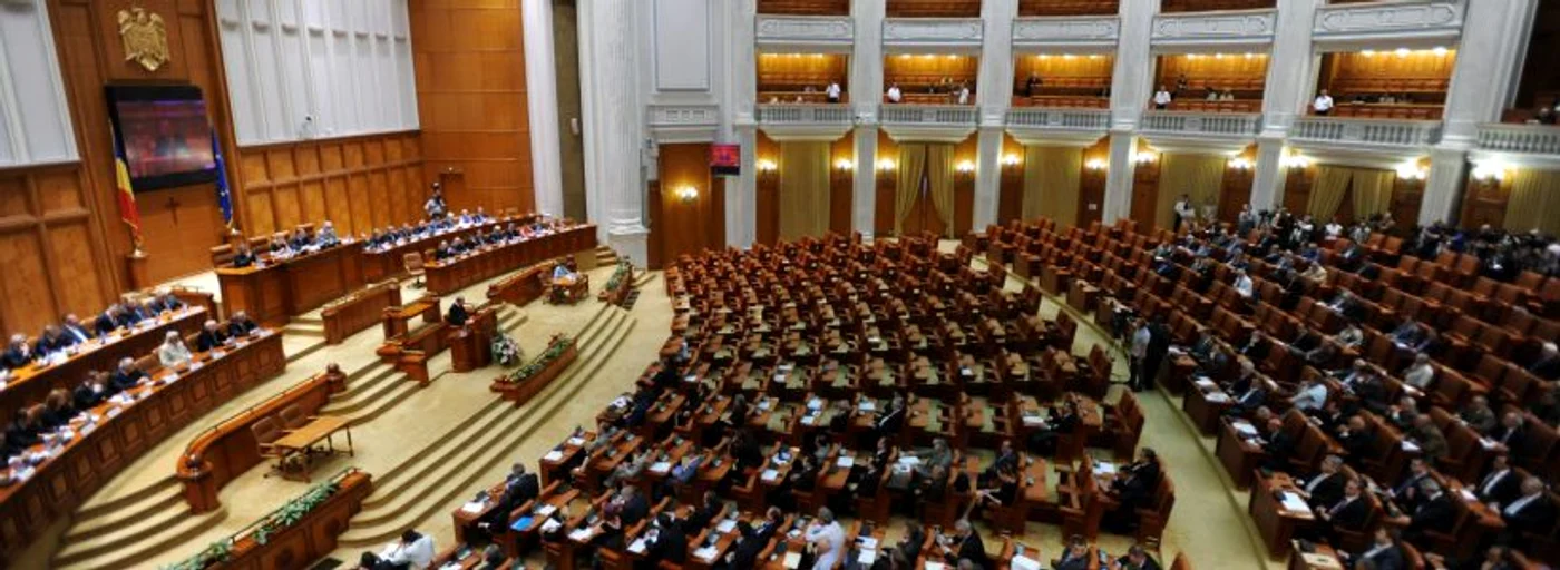 Opoziția are nevoie ca cel puțin 233 de parlamentari să voteze pe 10 octombrie pentru căderea Guvernului Dăncilă