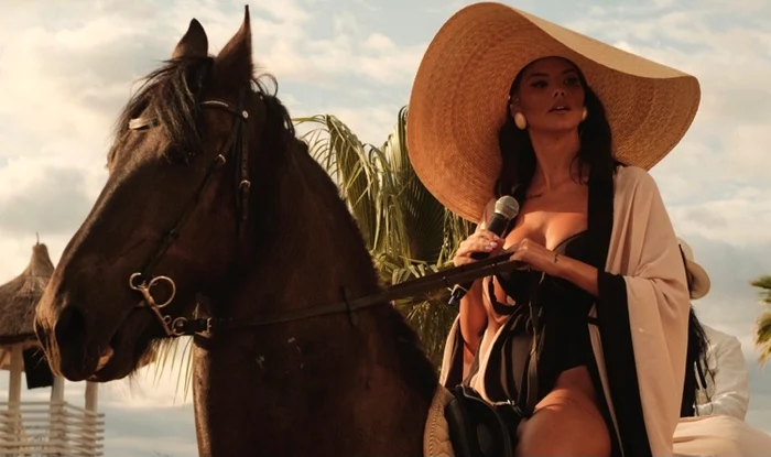 Ramona Olaru, pe cal la emisiune foto: Antena 1