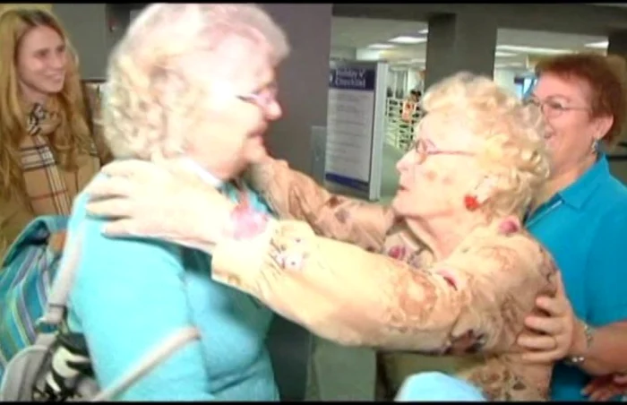 Lena Pierce şi-a îmbrăţişat fiica după 82 de ani de la despărţirea lor sfâşietoare. CFOTO wtvr.com