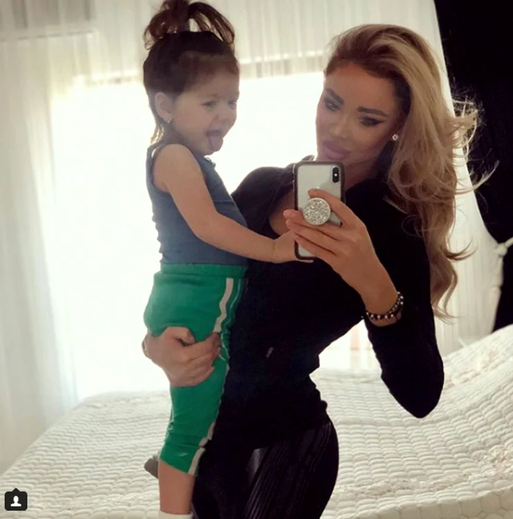 Bianca Drăgușanu și fiica Sofia se distrează de minune 