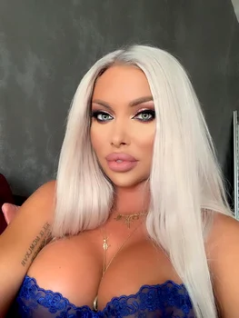 Loredana Chivu este regina operațiilor estetice jpeg