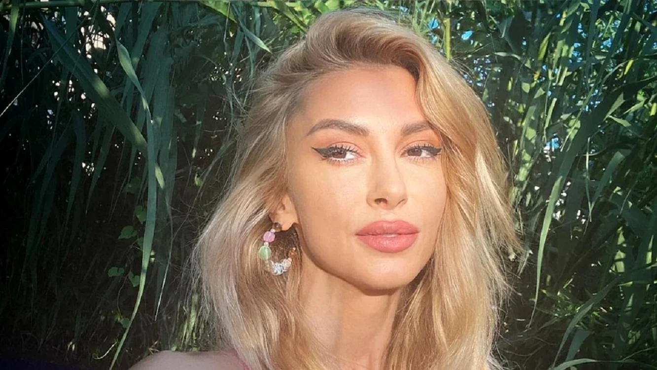 Din ce își câștigă banii Andreea Bălan / foto: Social media