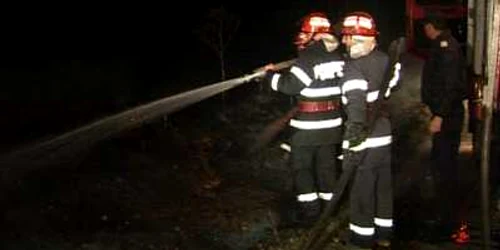 Incendiul a fost stins după mai bine de trei ore