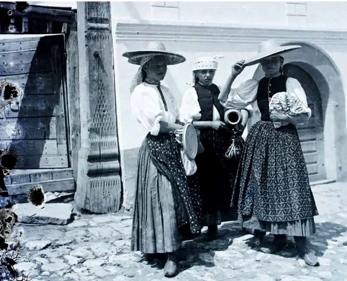 Locuitori ai satului FOTO fortepan.hu
