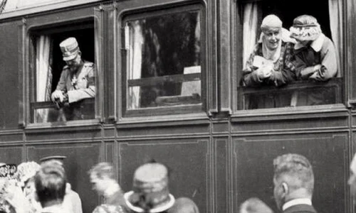 Centenarul bătăliilor de la Mărăşti, Mărăşeşti şi Oituz  Principesa Margareta şi Principele Radu călătoresc cu Trenul Regal  jpeg