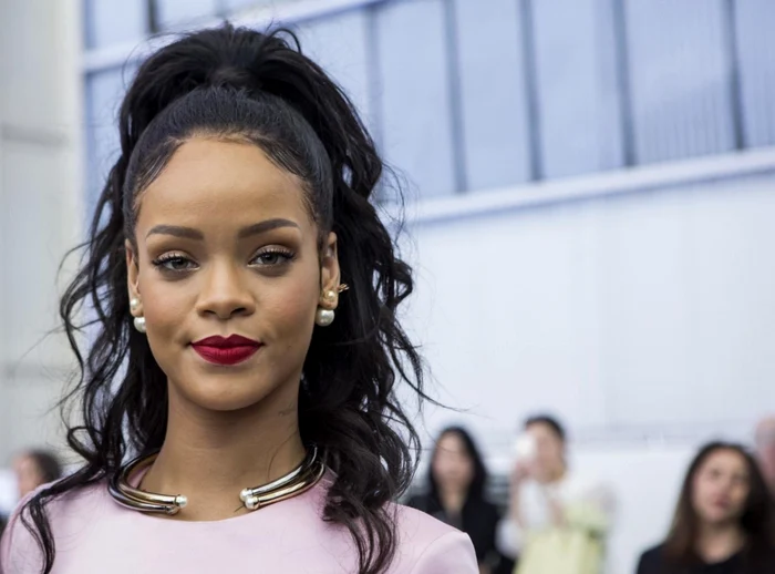 Rihanna a şters un mesaj de pe Twitter, după reacţiile vehemente ale fanilor FOTO Reuters