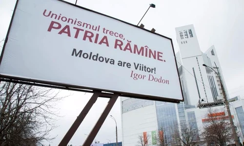 Panouri stradale cu mesaje anti unioniste, în Republica Moldova jpeg