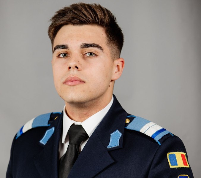 Tânăr militar, admis primul la Academia Forţelor Aeriene. Radu Bălășoiu: „Visul meu a prins aripi“