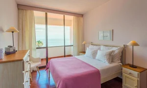 Dormitorul vilei închiriate de Cristiano Ronaldo jpeg