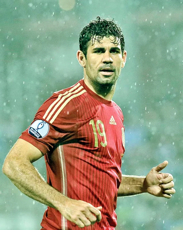 
    Torje este titular  la naţională, dar la  echipa de club prinde  doar câteva minuteFoto: sportpictures.eu  