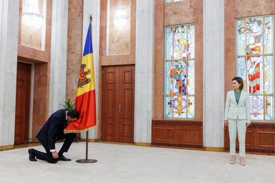Schimbări în Guvernul Recean de la Chișinău. Ministerul Finanțelor are un nou șef