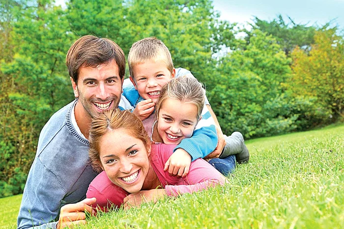 Cercetătorii au descoperit cât de important e mediul în care se dezvoltă micuţii pentru integrarea lor în societate