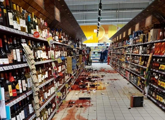 Marfa a căzut de pe rafturi în mai multe magazine din Craiova
