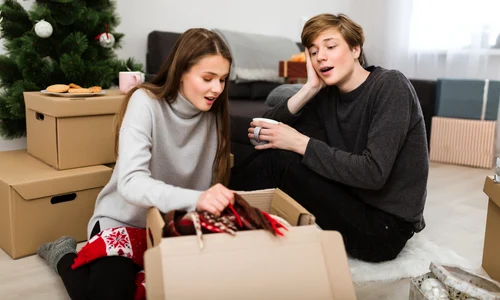 Cadouri de Crăciun  Foto Freepik com jpg