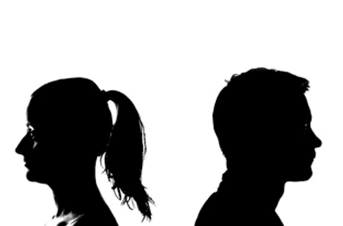 Când îl compari pe actualul tău iubit cu foştii, nu faci decât să îi răneşti foarte mult ego-ul masculinfoto: Pixabay.com